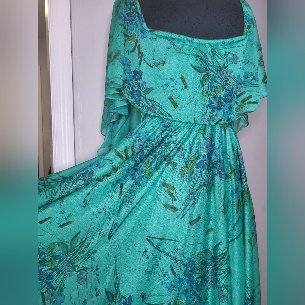 Vintage 70s Garden Goddess Dress - Picture 2 of 7